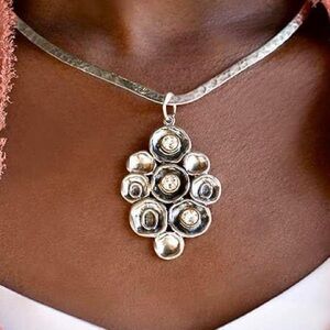 Grace & Heart Beau Pendant